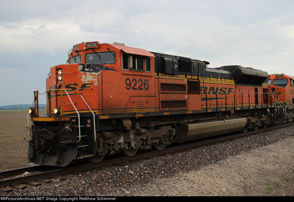 BNSF 9226